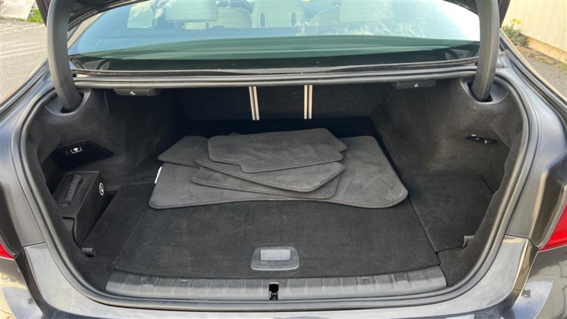2018 BMW 5 Series 530e - Photo 50