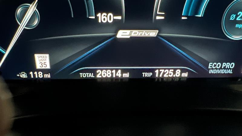 2018 BMW 5 Series 530e - Photo 67