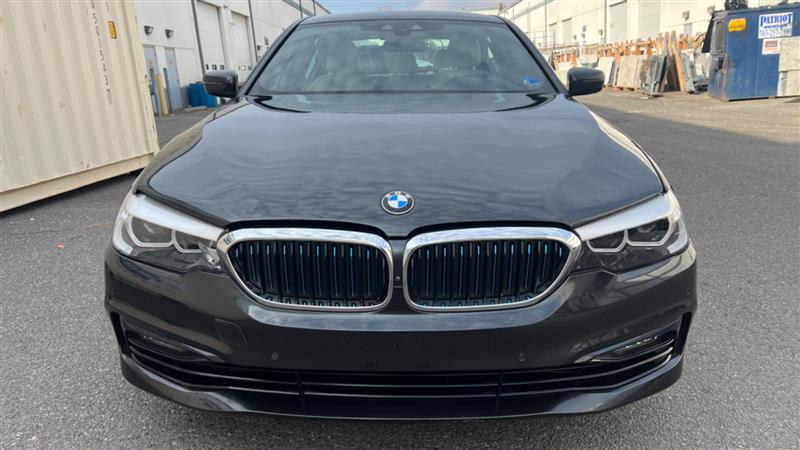 2018 BMW 5 Series 530e - Photo 7
