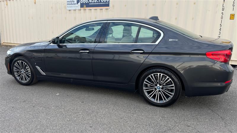 2018 BMW 5 Series 530e - Photo 8