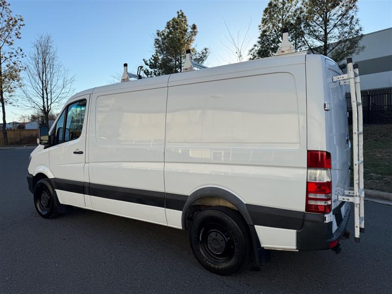 2017 Mercedes-Benz Sprinter WORKER Cargo Van Base - Photo 10