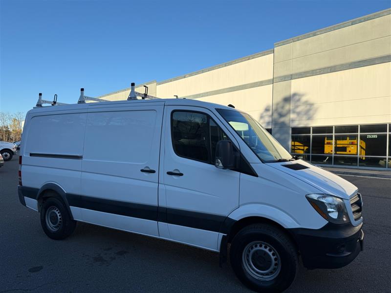 2017 Mercedes-Benz Sprinter WORKER Cargo Van Base - Photo 18