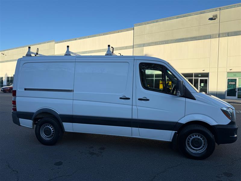2017 Mercedes-Benz Sprinter WORKER Cargo Van Base - Photo 21