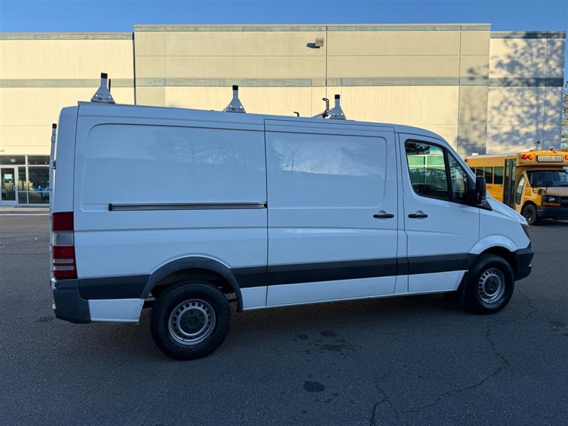 2017 Mercedes-Benz Sprinter WORKER Cargo Van Base - Photo 23