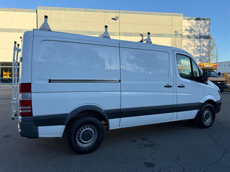 2017 Mercedes-Benz Sprinter WORKER Cargo Van Base - Photo 24