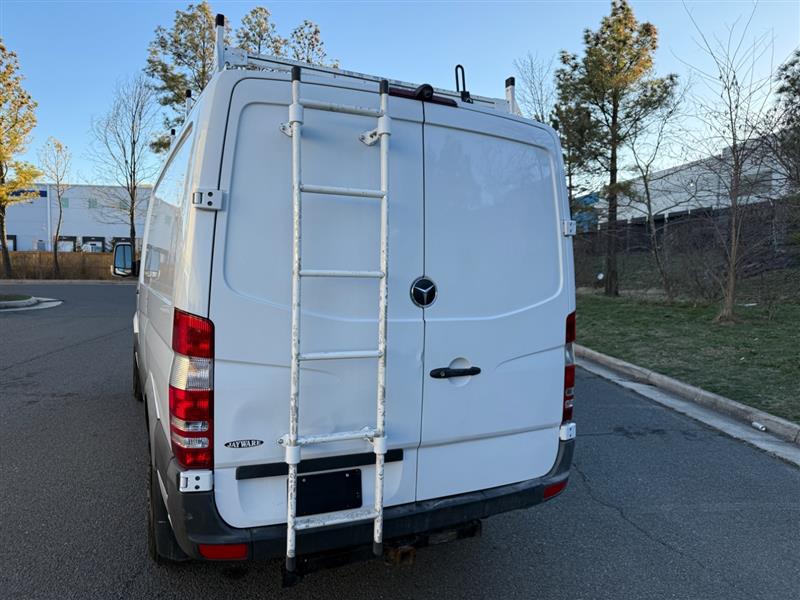 2017 Mercedes-Benz Sprinter WORKER Cargo Van Base - Photo 30