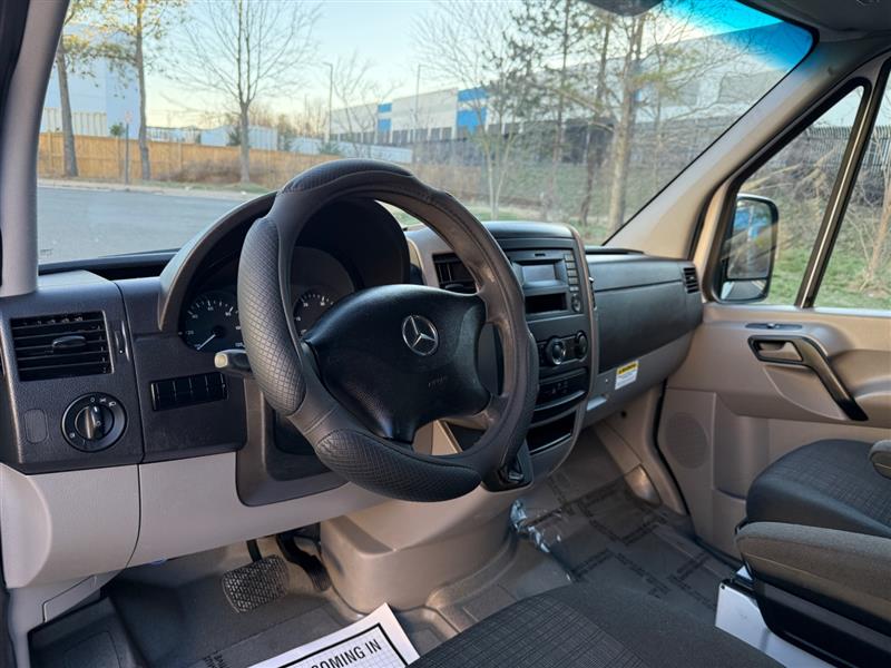 2017 Mercedes-Benz Sprinter WORKER Cargo Van Base - Photo 35