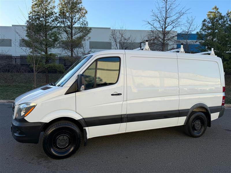 2017 Mercedes-Benz Sprinter WORKER Cargo Van Base - Photo 4