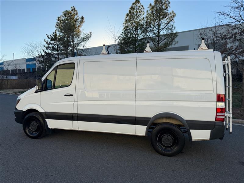 2017 Mercedes-Benz Sprinter WORKER Cargo Van Base - Photo 8