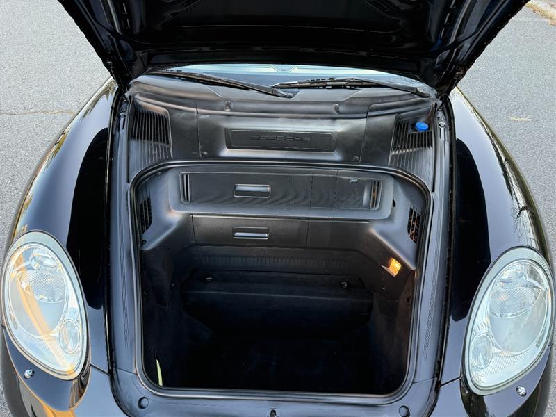 Vehicle photo 29