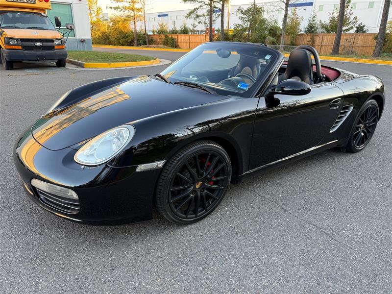 Vehicle photo 4