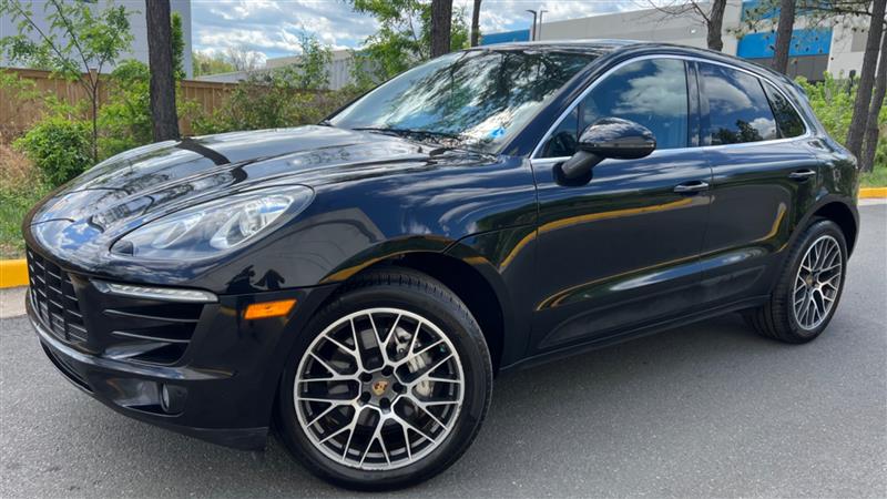 2016 Porsche Macan S's photo