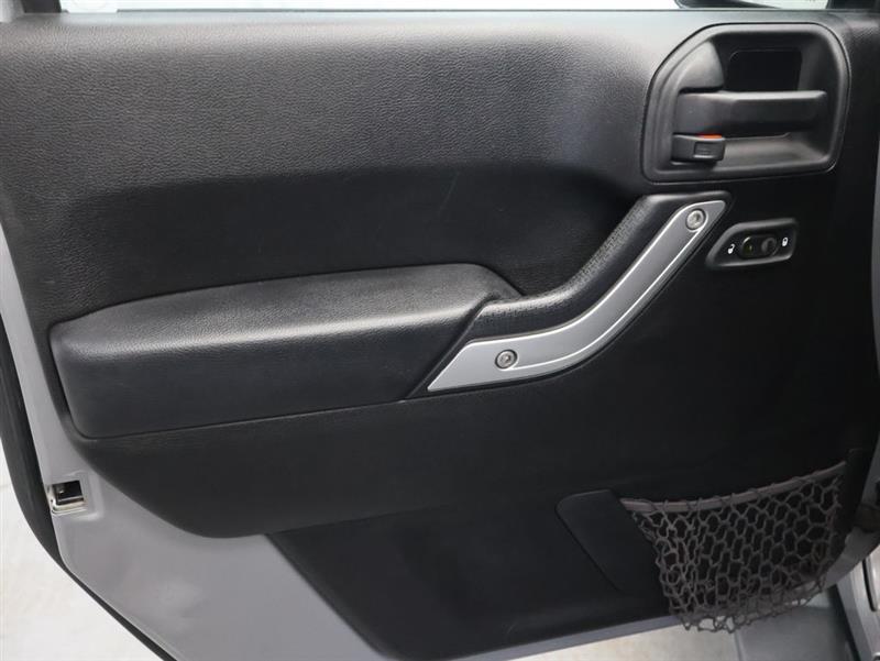 2015 JEEP WRANGLER SAHARA