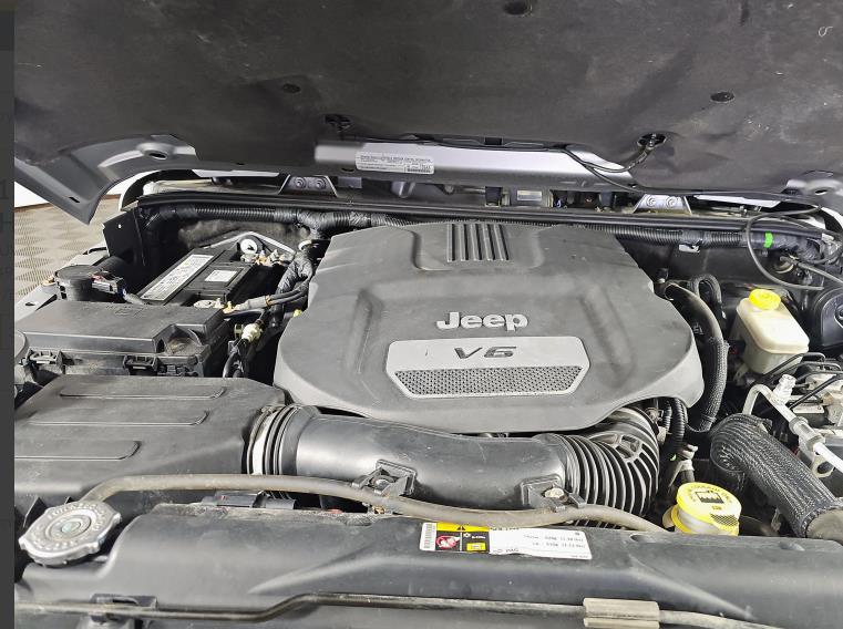 2015 JEEP WRANGLER SAHARA