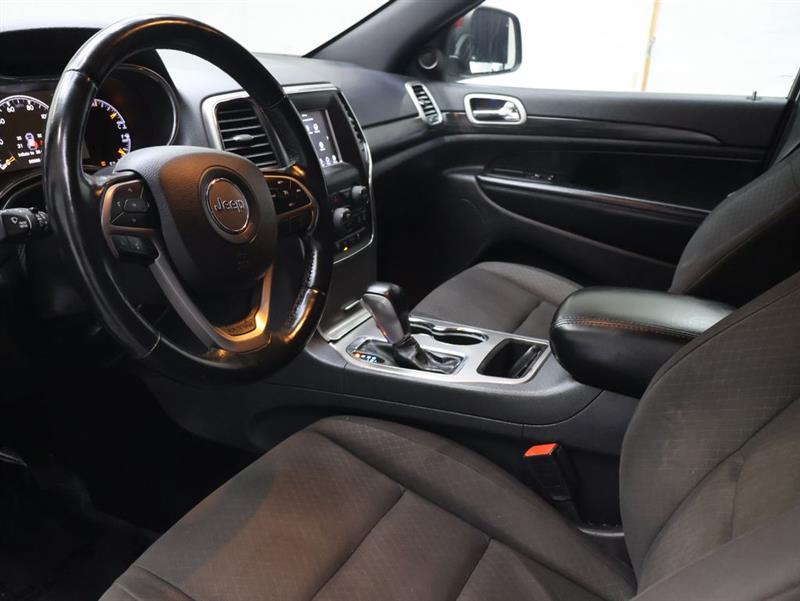 2021 JEEP GRAND CHEROKEE Laredo E