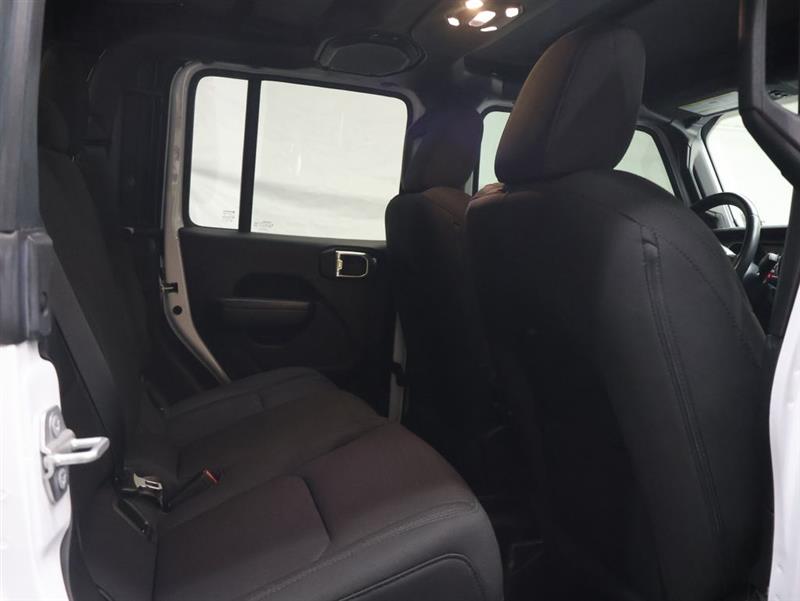 2022 JEEP GLADIATOR SPORT S