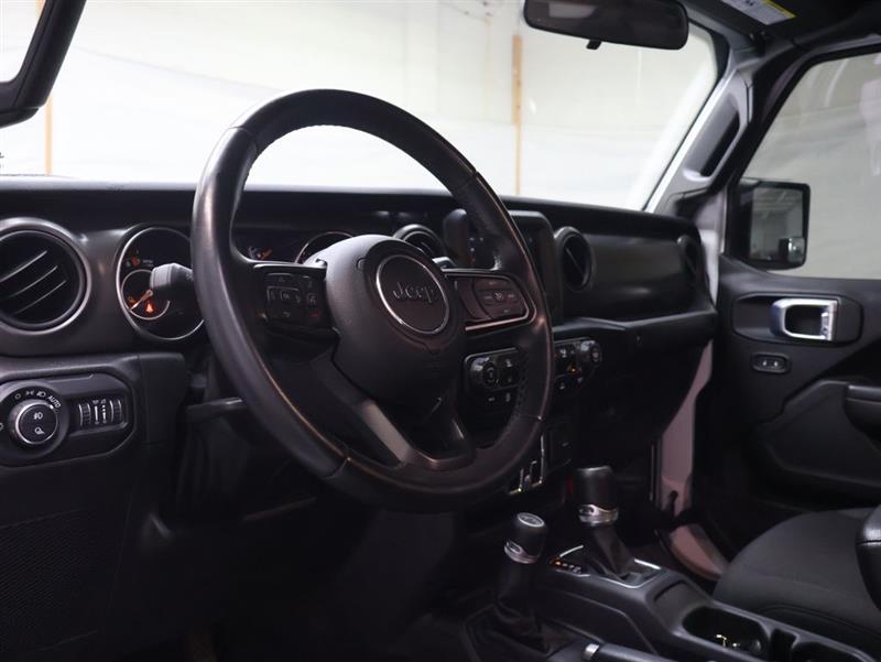 2022 JEEP GLADIATOR SPORT S