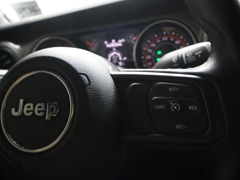 2022 JEEP GLADIATOR SPORT S