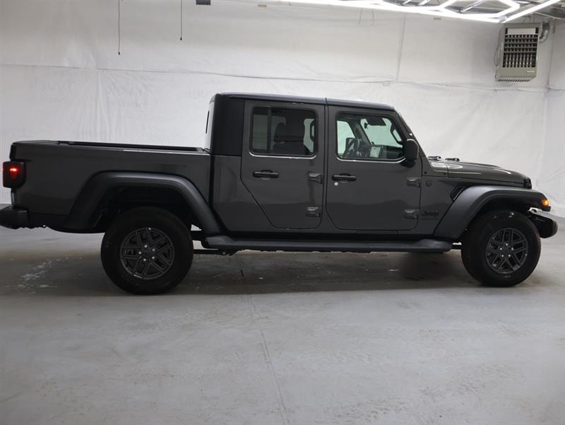2025 JEEP GLADIATOR SPORT S