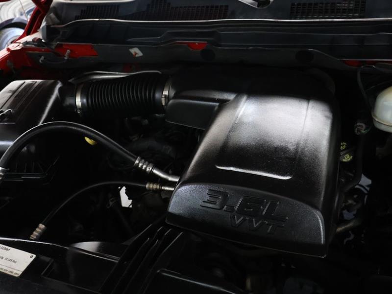2017 RAM 1500 SLT