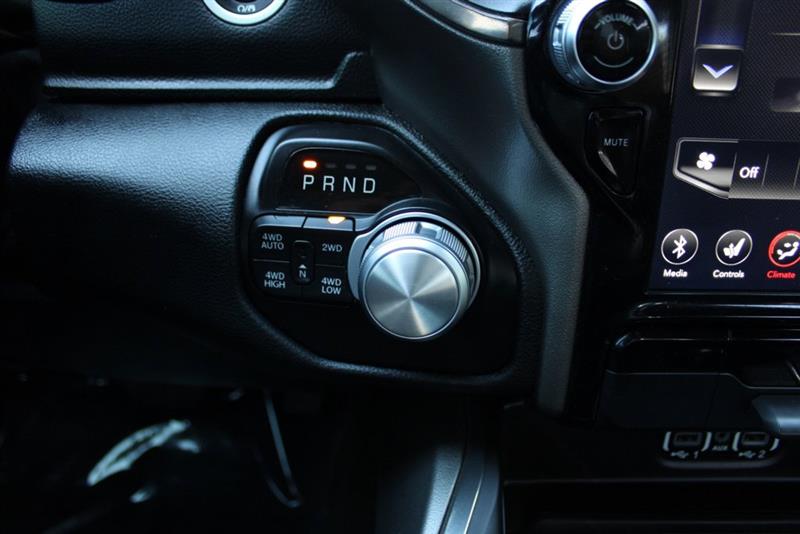 2020 RAM 1500 SPORT
