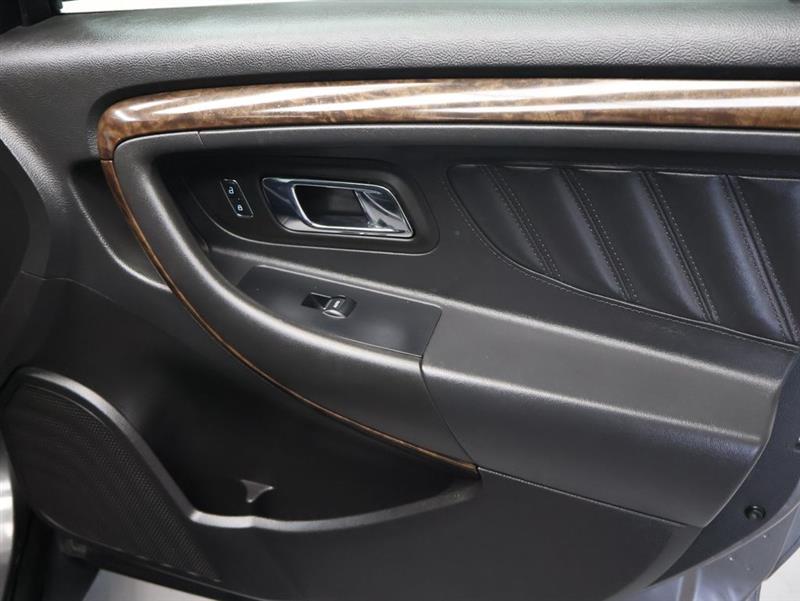 2019 FORD TAURUS LIMITED