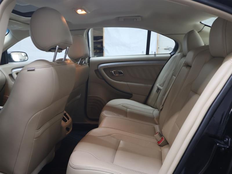 2018 FORD TAURUS SEL