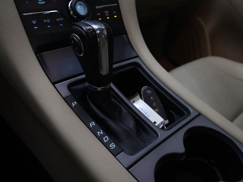 2018 FORD TAURUS SEL