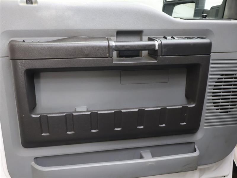 2016 FORD SUPER DUTY F-550 DRW XL