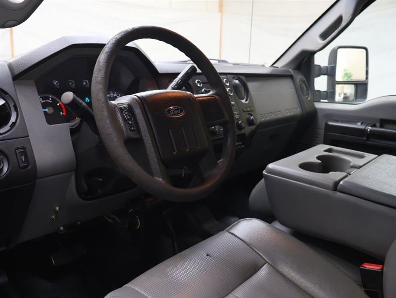 2016 FORD SUPER DUTY F-550 DRW XL
