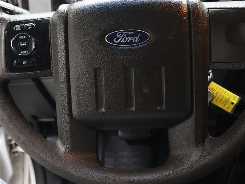 2016 FORD SUPER DUTY F-550 DRW XL