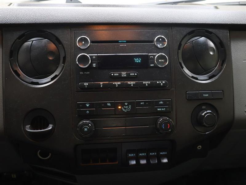 2016 FORD SUPER DUTY F-550 DRW XL