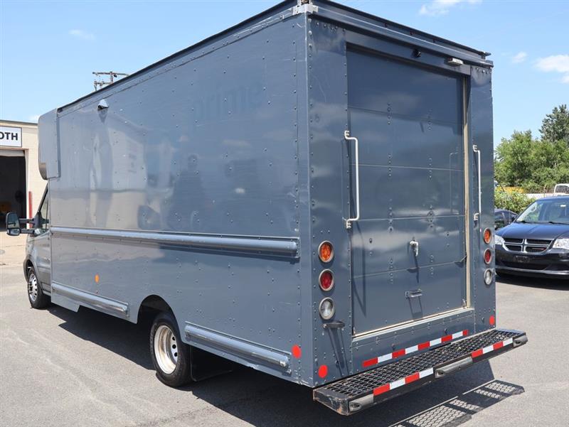 2022 FORD TRANSIT CUTAWAY 