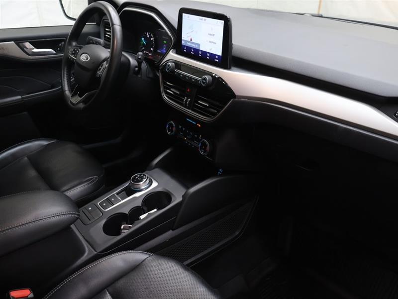 2022 FORD ESCAPE SEL HYBRID