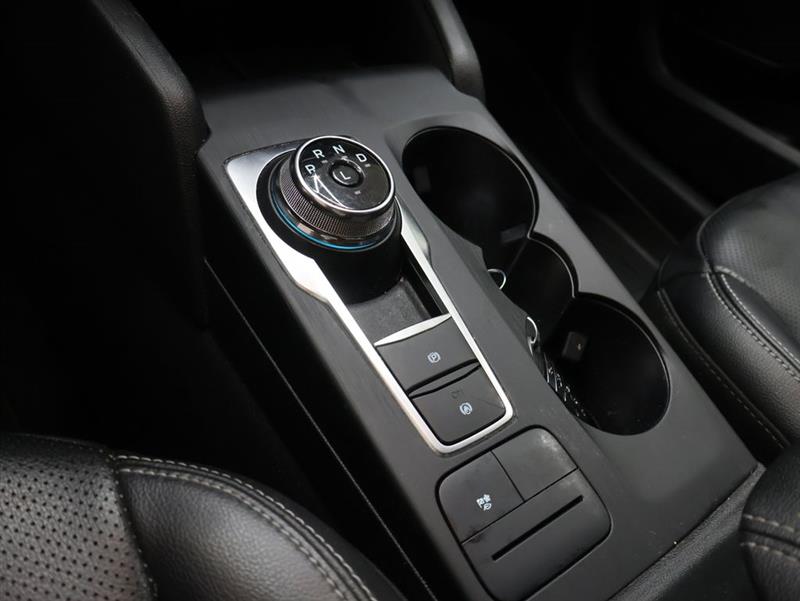 2022 FORD ESCAPE SEL HYBRID