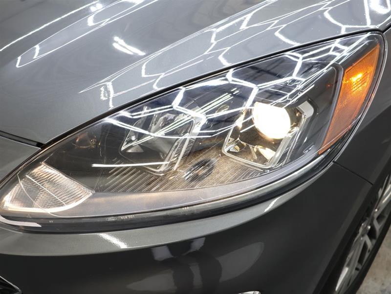2022 FORD ESCAPE SEL HYBRID