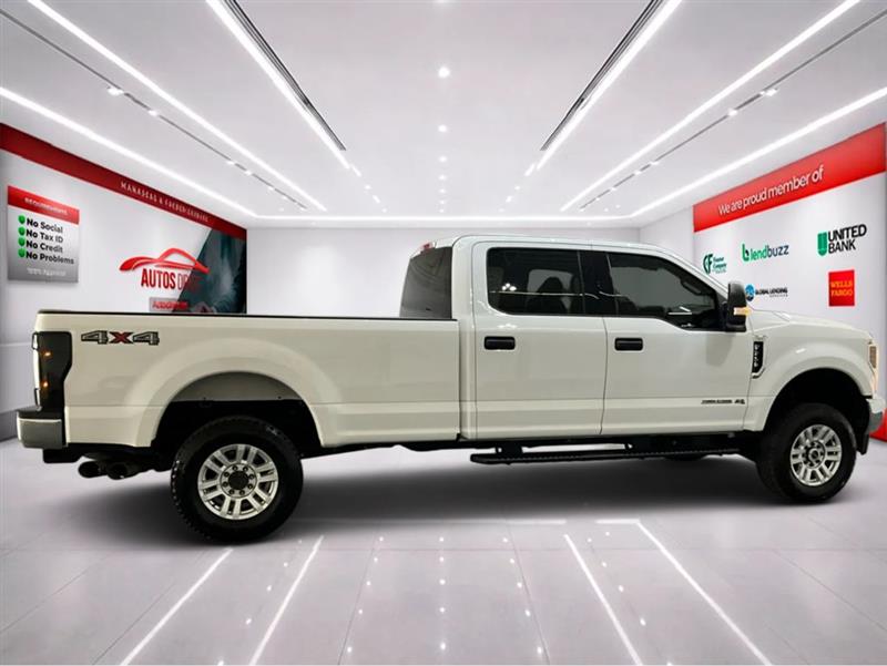 2019 FORD SUPER DUTY F-250 SRW XLT