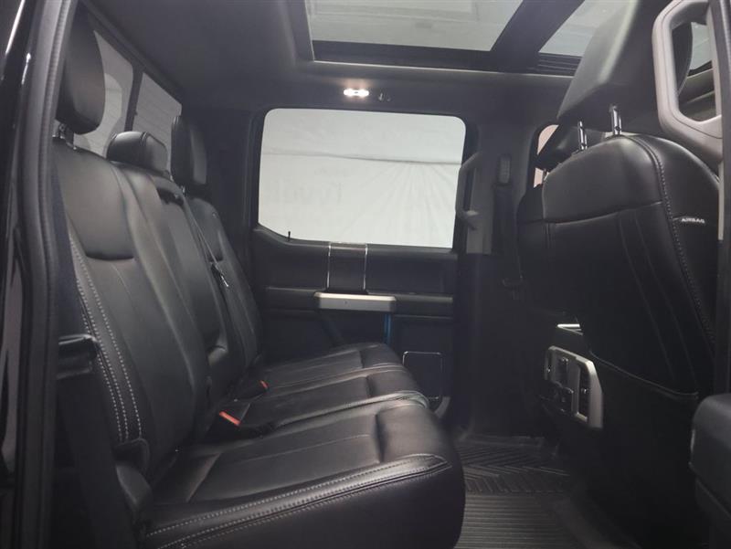 2021 FORD SUPER DUTY F-250 SRW LARIAT CREW CAB 4WD w/NAVIGATION SYSTEM & MOONROOF