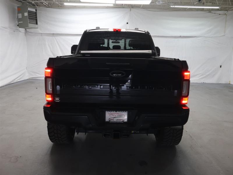 2021 FORD SUPER DUTY F-250 SRW LARIAT CREW CAB 4WD w/NAVIGATION SYSTEM & MOONROOF