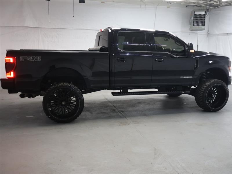 2021 FORD SUPER DUTY F-250 SRW LARIAT CREW CAB 4WD w/NAVIGATION SYSTEM & MOONROOF