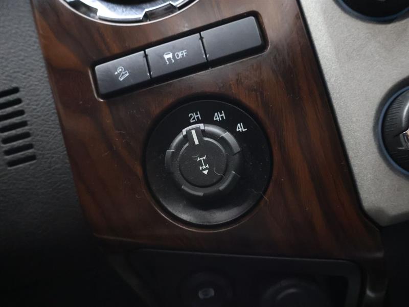 2016 FORD SUPER DUTY F-350 SRW Lariat