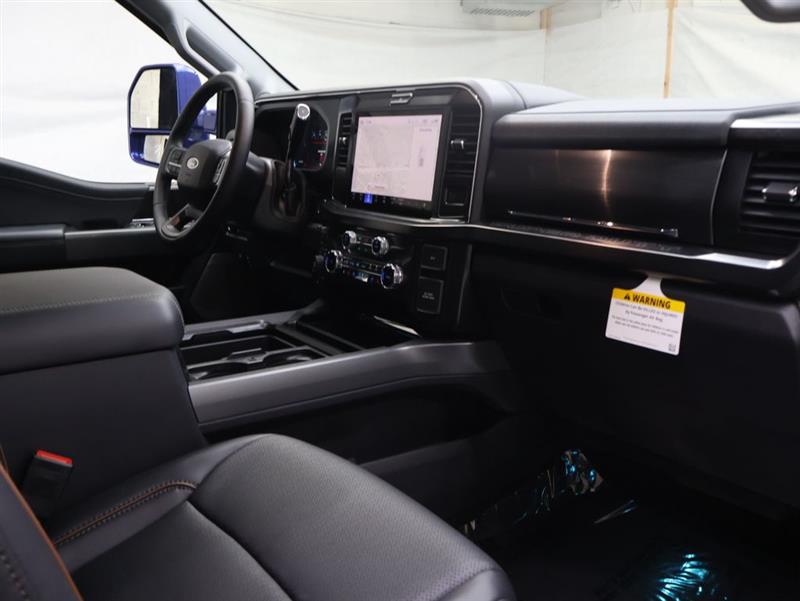 2026 FORD SUPER DUTY F-450 DRW LARIAT