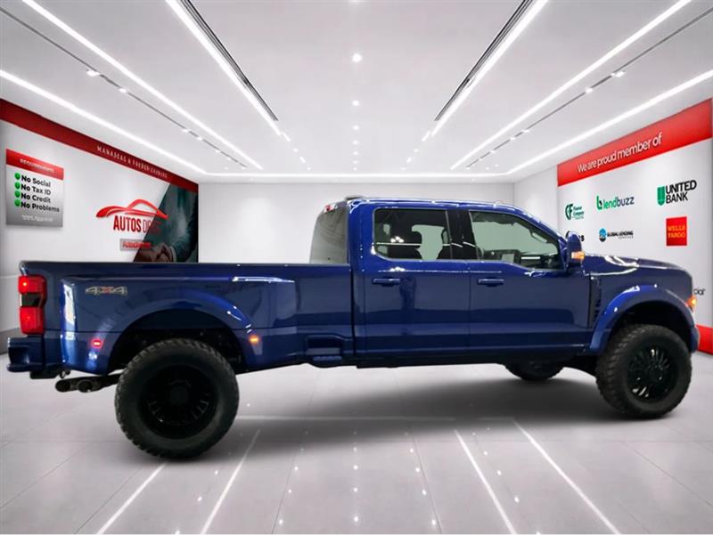2026 FORD SUPER DUTY F-450 DRW LARIAT