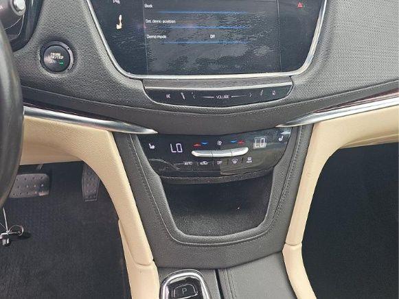 2017 CADILLAC XT5 LUXURY AWD