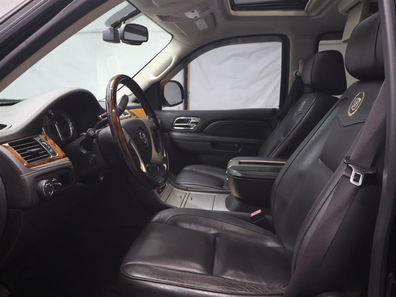 2013 CADILLAC ESCALADE ESV Platinum Edition