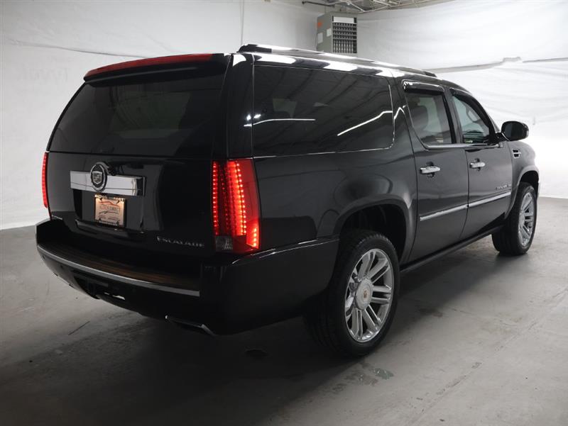 2013 CADILLAC ESCALADE ESV Platinum Edition