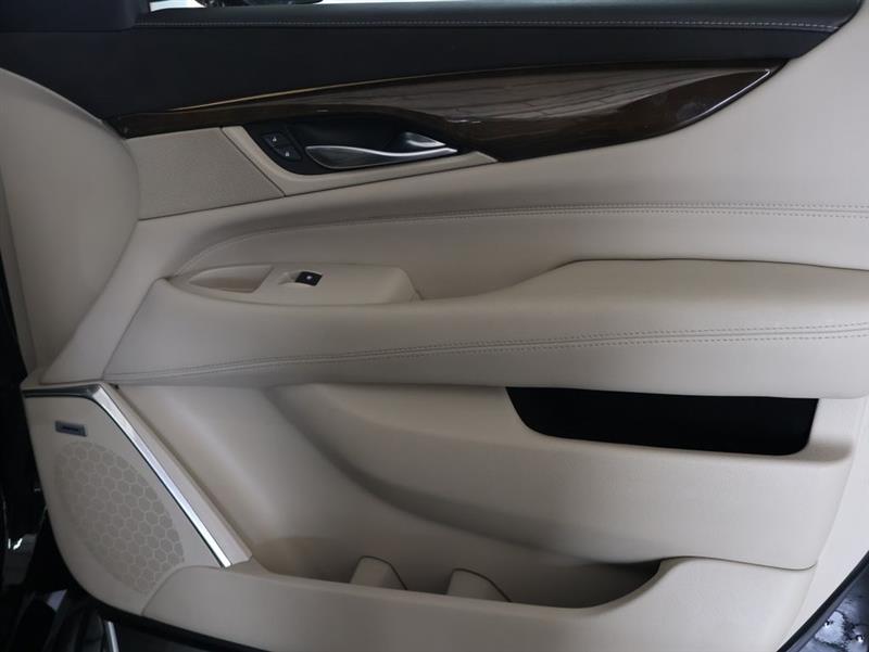 2018 CADILLAC ESCALADE ESV Luxury