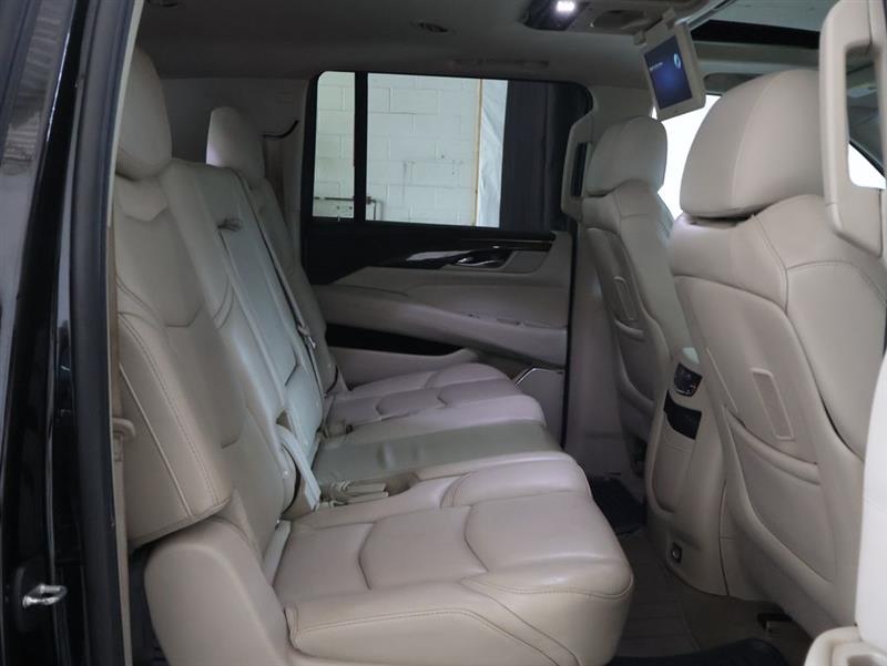 2018 CADILLAC ESCALADE ESV Luxury