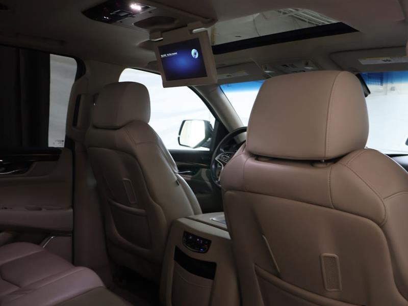 2018 CADILLAC ESCALADE ESV Luxury