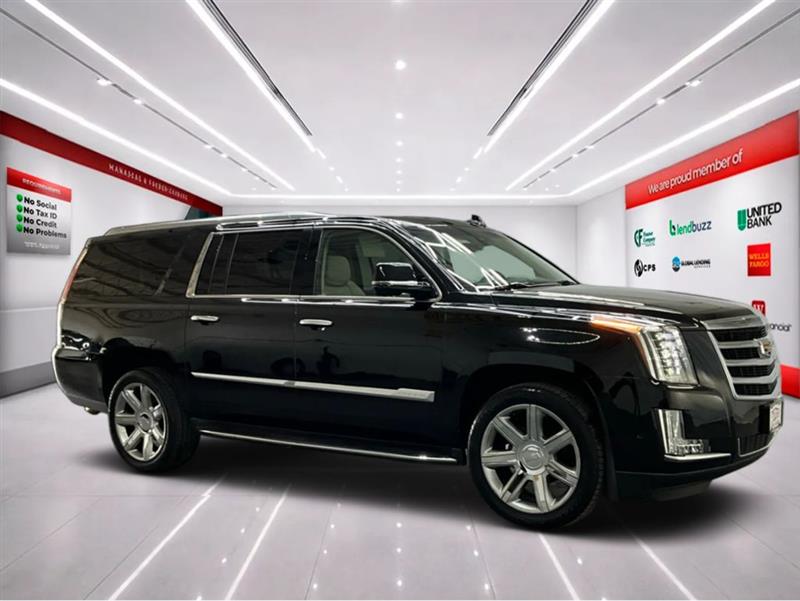 2018 CADILLAC ESCALADE ESV Luxury